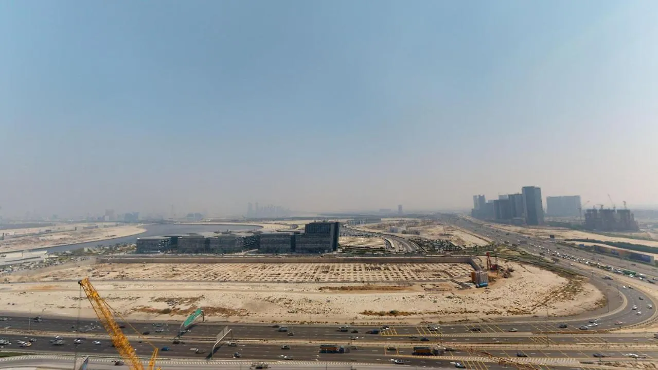 Damac By Paramount D - One Bed With Skyline View Dubai Apartment